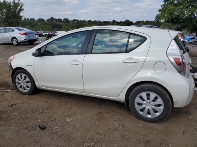 Photo 2 from auction – 2014 TOYOTA PRIUS C with VIN JTDKDTB3XE1560034