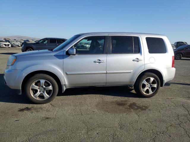 HONDA PILOT EXL 2013 with VIN 5FNYF3H57DB032633 - Photo from auction