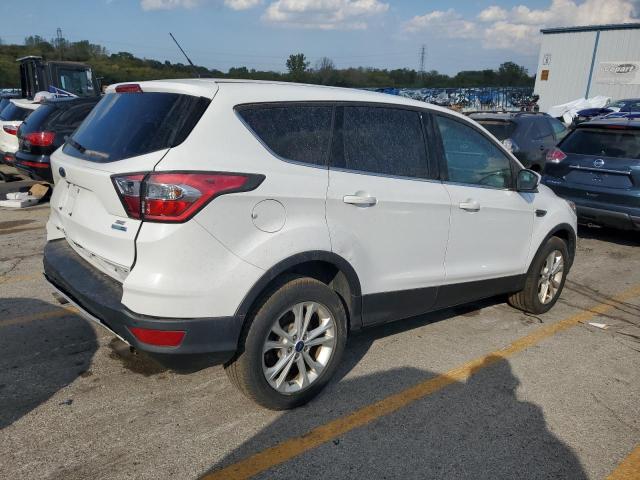 Photo 3 from auction – 2017 FORD ESCAPE SE with VIN 1FMCU9GD6HUB08993