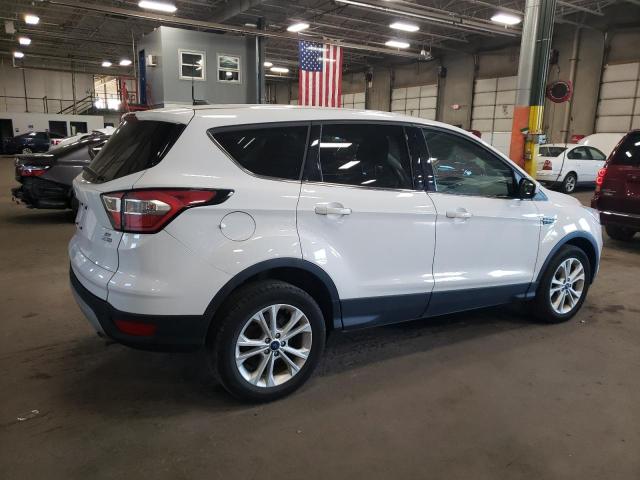 Zdjęcie 3 z aukcji – 2017 FORD ESCAPE SE z VIN 1FMCU9GD2HUC98422