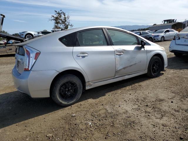 Photo 3 from auction – 2013 TOYOTA PRIUS with VIN JTDKN3DU0D5564197