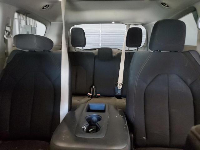 Photo 10 from auction – 2018 CHRYSLER PACIFICA T with VIN 2C4RC1FG8JR279245