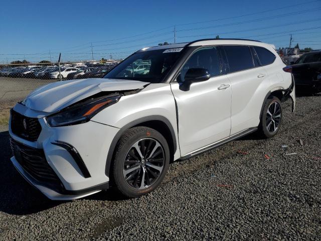 TOYOTA HIGHLANDER 2022 with VIN 5TDJZRBH3NS221887 - Photo from auction