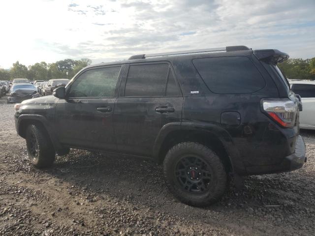 Photo 2 from auction – 2021 TOYOTA 4RUNNER SR with VIN JTEFU5JR2M5250269