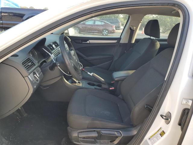 Photo 7 from auction – 2015 VOLKSWAGEN PASSAT S with VIN 1VWAT7A3XFC005451