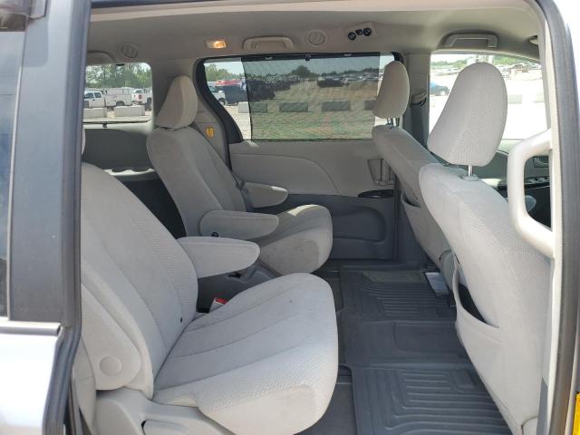 Photo 11 from auction – 2012 TOYOTA SIENNA LE with VIN 5TDJK3DC3CS048730