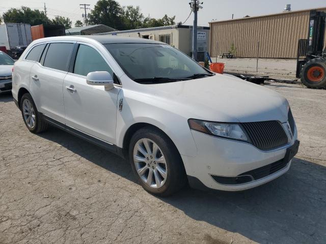 Photo 4 from auction – 2014 LINCOLN MKT with VIN 2LMHJ5AT8EBL54814