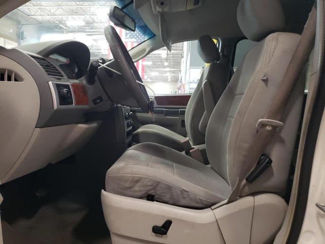 Photo 7 from auction – 2009 CHRYSLER TOWN & COU with VIN 2A8HR54199R624710