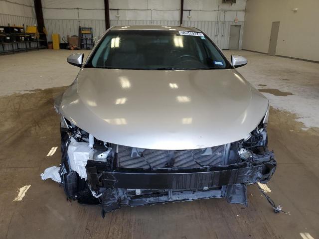 Photo 5 from auction – 2017 TOYOTA CAMRY LE with VIN 4T1BF1FK6HU760424