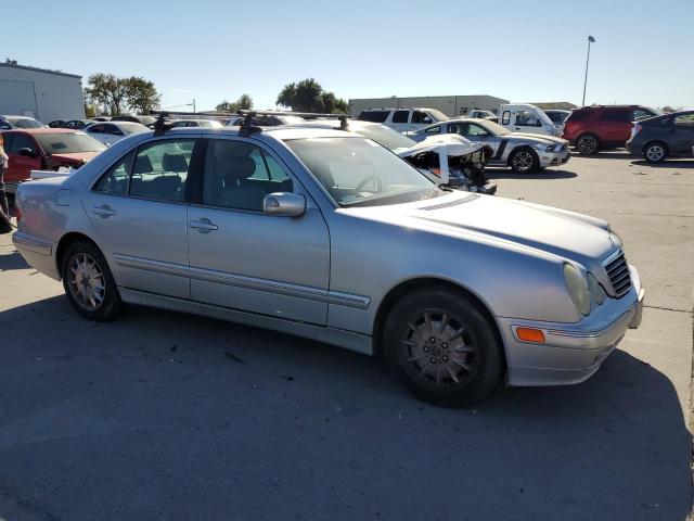 Photo 4 from auction – 2000 MERCEDES-BENZ E 320 with VIN WDBJF65JXYB117896
