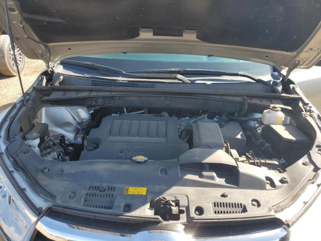 Photo 12 from auction – 2014 TOYOTA HIGHLANDER with VIN 5TDJKRFHXES031115