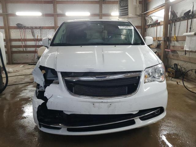 Photo 5 from auction – 2016 CHRYSLER TOWN & COU with VIN 2C4RC1BG1GR291106