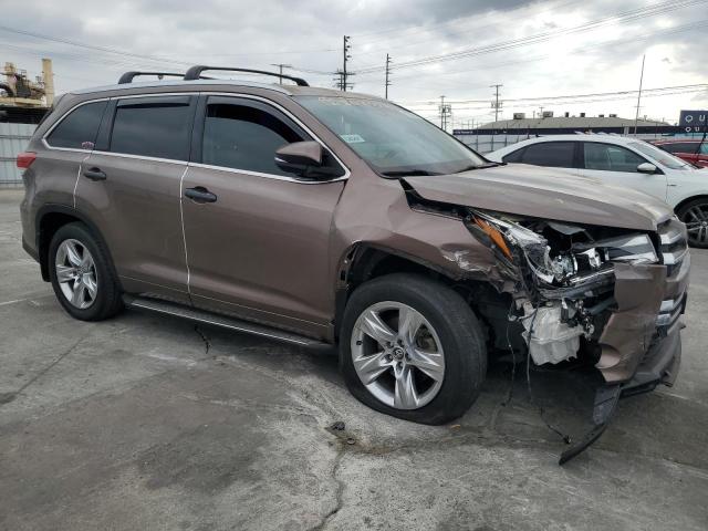 Photo 4 from auction – 2018 TOYOTA HIGHLANDER with VIN 5TDDZRFH8JS490601