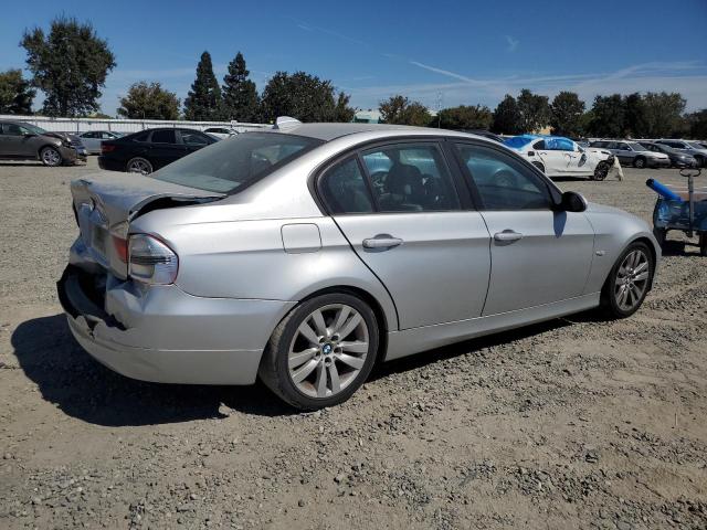 Photo 3 from auction – 2006 BMW 325 I with VIN WBAVB13556PT03057