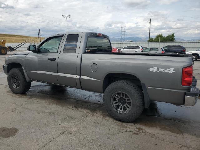 Photo 2 from auction – 2005 DODGE DAKOTA SLT with VIN 1D7HW42N25S295637