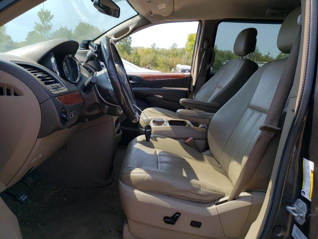 Photo 7 from auction – 2016 CHRYSLER TOWN & COU with VIN 2C4RC1BGXGR111380