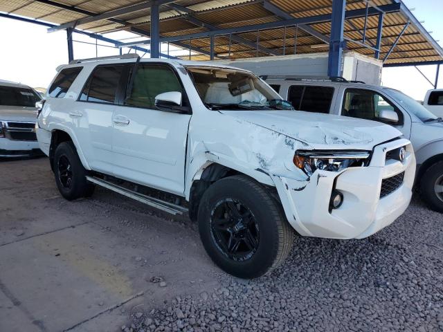 Photo 4 from auction – 2016 TOYOTA 4RUNNER SR with VIN JTEBU5JR8G5403739
