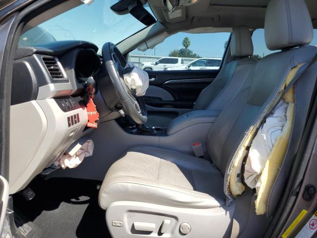 Photo 7 from auction – 2017 TOYOTA HIGHLANDER with VIN 5TDYZRFH1HS217494