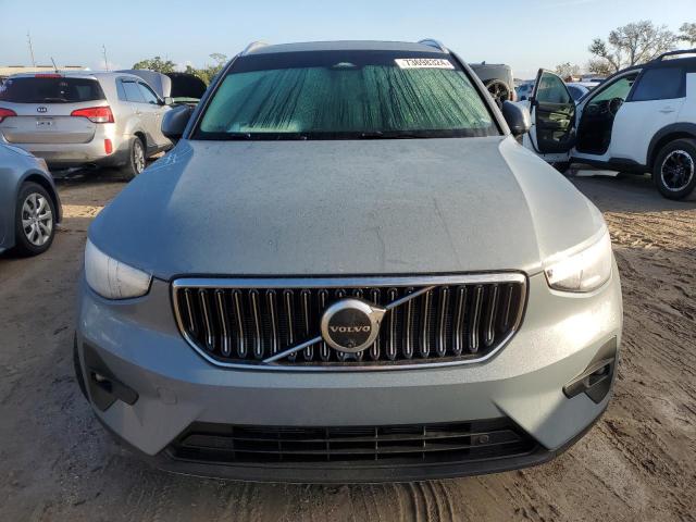 Photo 5 from auction – 2023 VOLVO XC40 PLUS with VIN YV4K92HE1P2980814