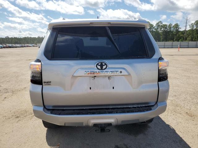Photo 6 from auction – 2018 TOYOTA 4RUNNER SR with VIN JTEBU5JR7J5538489