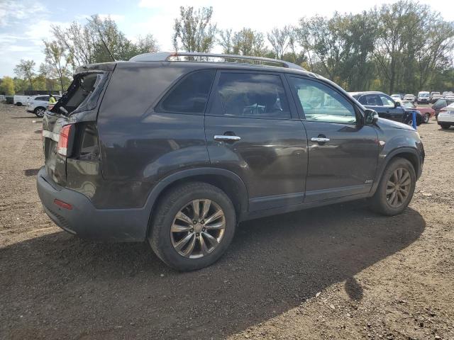 Photo 3 from auction – 2011 KIA SORENTO EX with VIN 5XYKUDA25BG098329