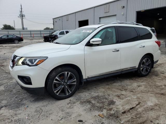 NISSAN PATHFINDER 2017 with VIN 5N1DR2MN1HC635534 - Photo from auction
