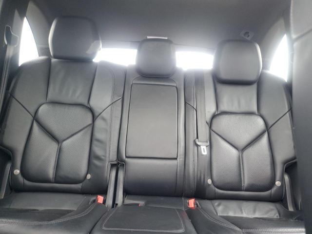Photo 10 from auction – 2012 PORSCHE CAYENNE S with VIN WP1AE2A28CLA93630