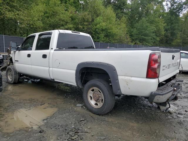 Photo 2 from auction – 2005 CHEVROLET SILVERADO with VIN 1GCHK232X5F901659