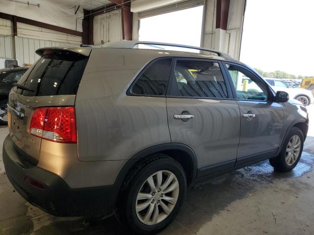 Photo 3 from auction – 2011 KIA SORENTO EX with VIN 5XYKUDA25BG023405