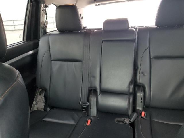 Photo 10 from auction – 2019 TOYOTA HIGHLANDER with VIN 5TDJGRFH4KS074331