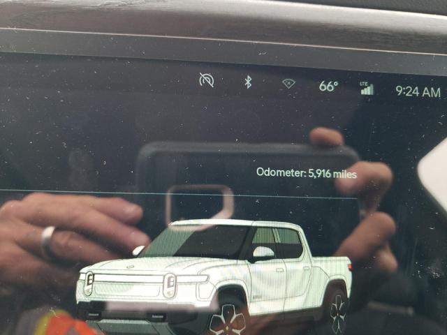 Photo 9 from auction – 2022 RIVIAN R1T ADVENT with VIN 7FCTGAAA8NN012505