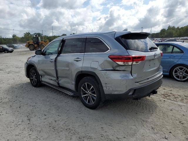 Photo 2 from auction – 2017 TOYOTA HIGHLANDER with VIN 5TDJZRFH1HS432052