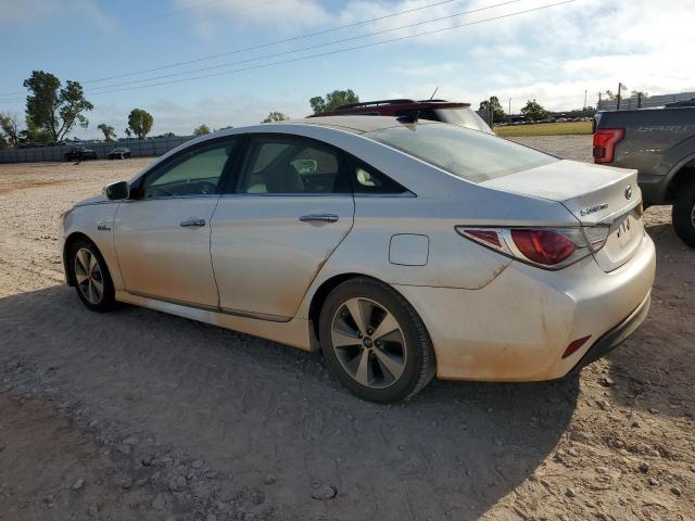 Photo 2 from auction – 2011 HYUNDAI SONATA HYB with VIN KMHEC4A4XBA016530
