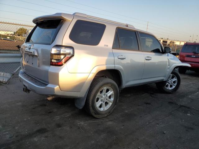 Photo 3 from auction – 2015 TOYOTA 4RUNNER SR with VIN JTEBU5JR6F5273362