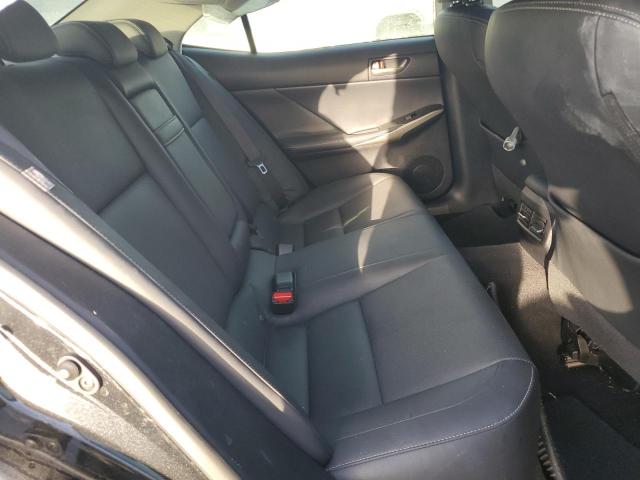 Photo 10 from auction – 2017 LEXUS IS 200T with VIN JTHBA1D27H5057719