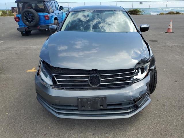 Photo 5 from auction – 2017 VOLKSWAGEN JETTA S with VIN 3VW2B7AJ5HM394989