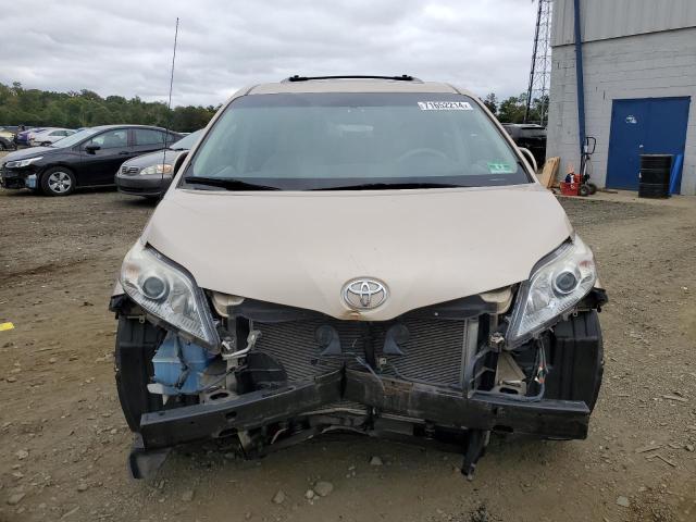 Photo 5 from auction – 2011 TOYOTA SIENNA XLE with VIN 5TDDK3DC6BS006449