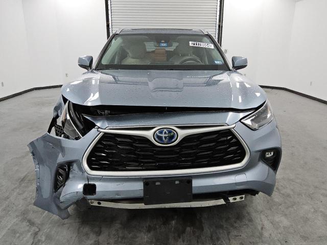 Photo 5 from auction – 2022 TOYOTA HIGHLANDER with VIN 5TDGARAH0NS015297