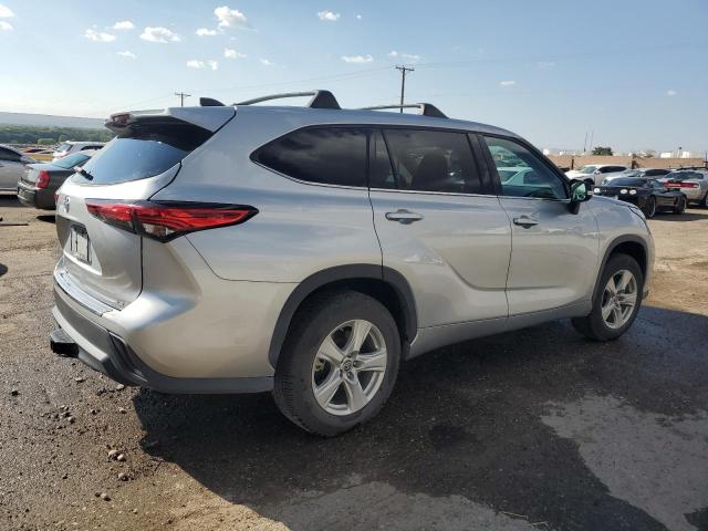Photo 3 from auction – 2022 TOYOTA HIGHLANDER with VIN 5TDZZRAH2NS540525