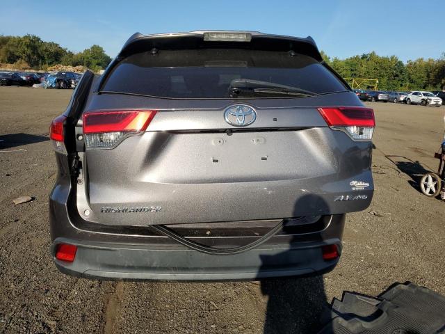 Photo 6 from auction – 2017 TOYOTA HIGHLANDER with VIN 5TDJZRFH1HS470980