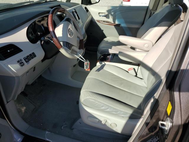 Photo 7 from auction – 2011 TOYOTA SIENNA XLE with VIN 5TDYK3DC1BS013469