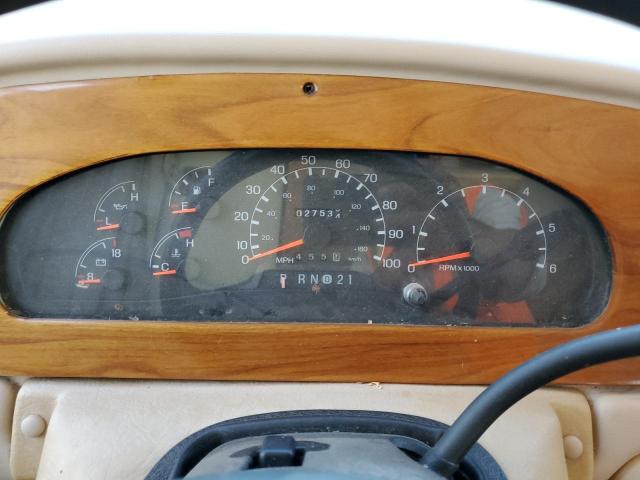 Photo 8 from auction – 2001 FOUR INFINITY with VIN 1FCNF53S1Y0A10689