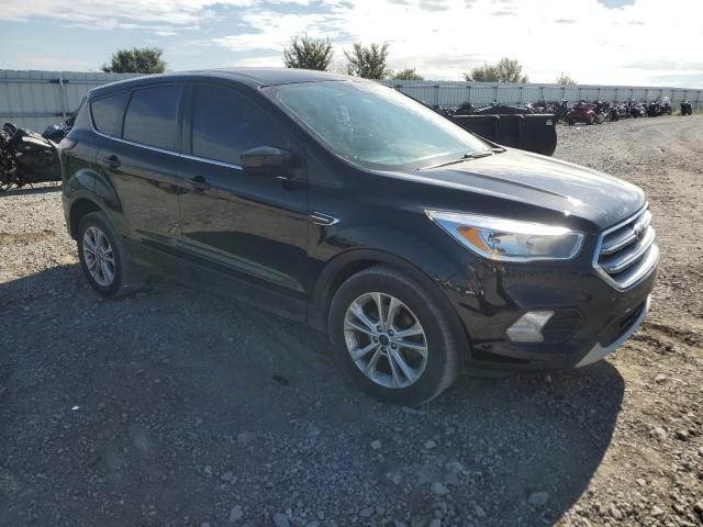 Photo 4 from auction – 2017 FORD ESCAPE SE with VIN 1FMCU0GD8HUE69489
