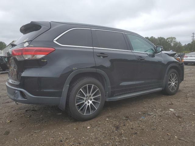 Foto 3 de la subasta – 2018 TOYOTA HIGHLANDER con VIN 5TDKZRFH7JS539018