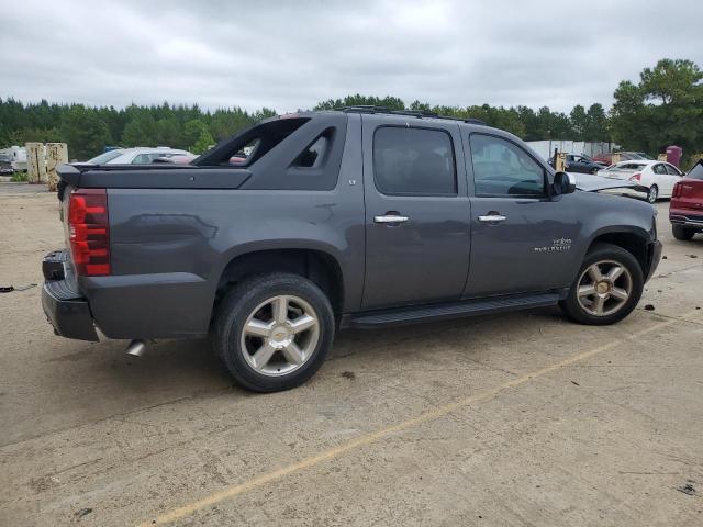 Photo 3 from auction – 2011 CHEVROLET AVALANCHE with VIN 3GNMCFE03BG186563
