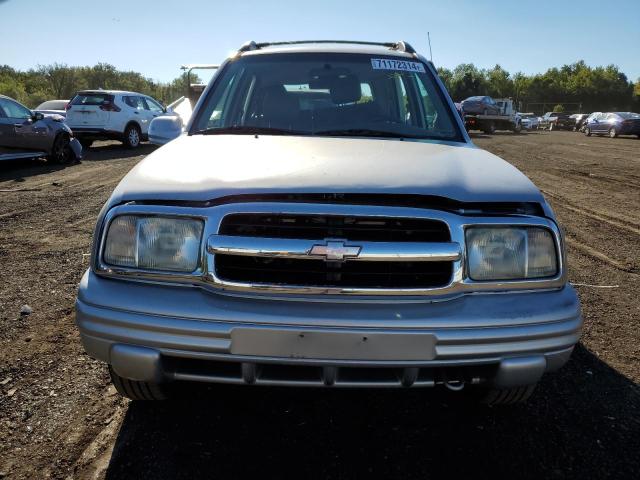 Photo 5 from auction – 2001 CHEVROLET TRACKER LT with VIN 2CNBJ634816947007