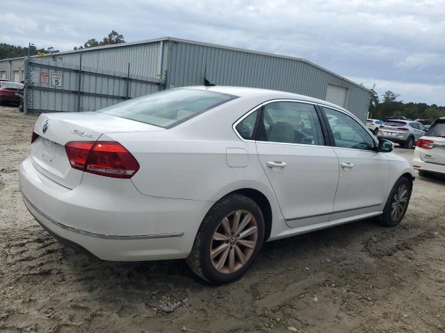 Photo 3 from auction – 2013 VOLKSWAGEN PASSAT SEL with VIN 1VWCH7A3XDC015985