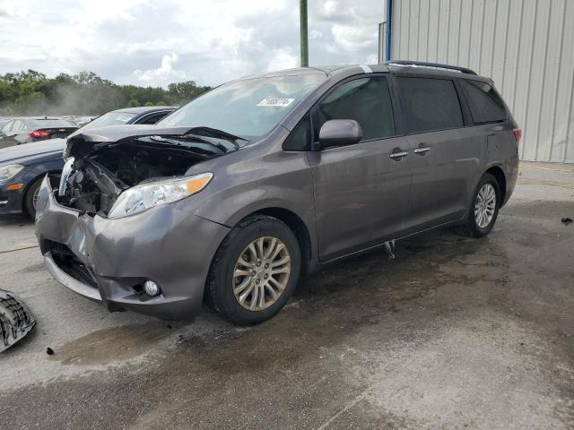 TOYOTA SIENNA XLE 2015 with VIN 5TDYK3DC4FS570124 - Photo from auction