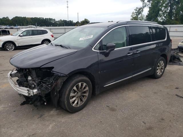 CHRYSLER PACIFICA T 2018 with VIN 2C4RC1BG4JR141546 - Photo from auction