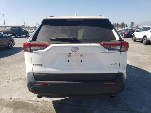 Photo 6 from auction – 2019 TOYOTA RAV4 XLE with VIN JTMW1RFV5KD021033